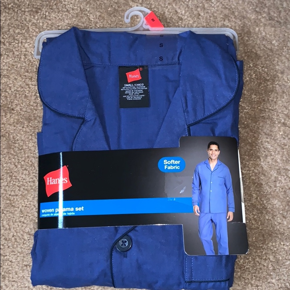 NWT Hanes Woven Pajama Set